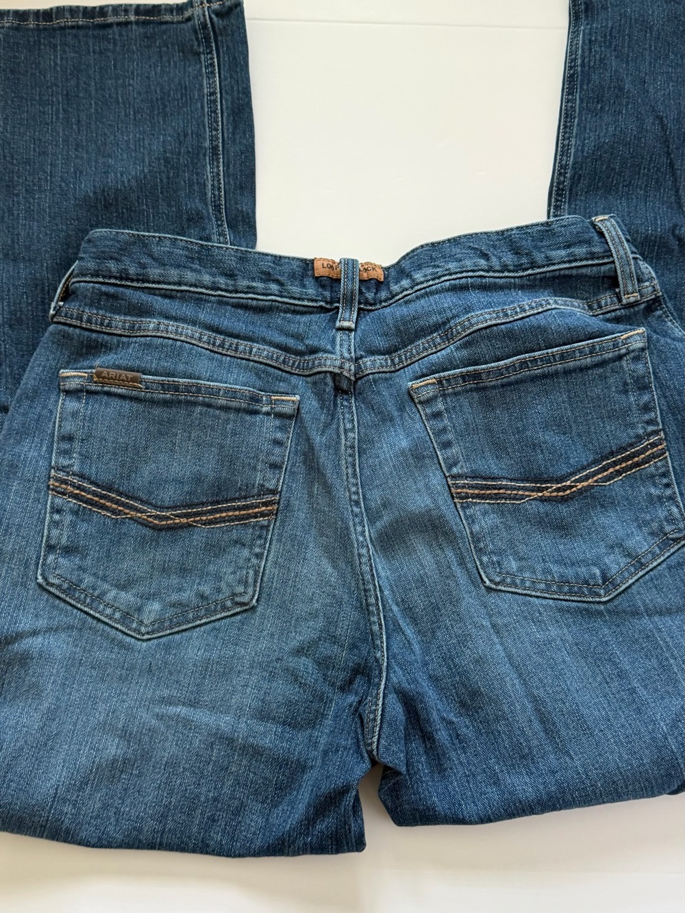 Ariat Men's Bootcut Jeans in Dark Blue Denim - Picture 6 of 8